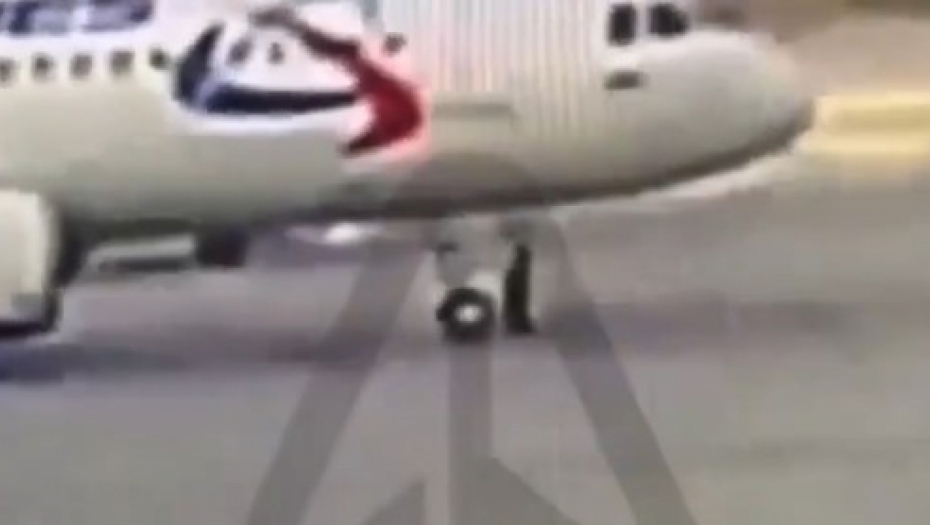 ,,BIO SAM SVESTAN SVE VREME, OSETIO SAM KAKO KOSTI PUCAJU'' Šokantna ispovest radnika koga je pregazio avion ledi krv u žilama! (VIDEO)