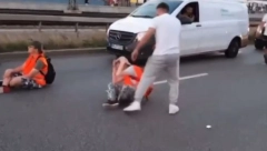 OGORČEN NAROD U NEMAČKOJ VIŠE NE TOLERIŠE LAŽNE EKOLOGE! Šokantni snimak incidenta! (VIDEO)