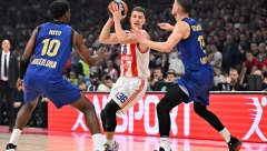 I ONA JE SINOĆ UHVAĆENA NA UTAKMICI CRVENE ZVEZDE I BARSELONE! Cela nacija priča o burnom odnosu sa suprugom, ovaj detalj su svi primetili