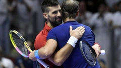 SADA JE SVE OTKRIVENO Evo šta je Novak rekao Nadalu prilikom istorijskog pozdrava i zagrljaja na mreži (VIDEO)