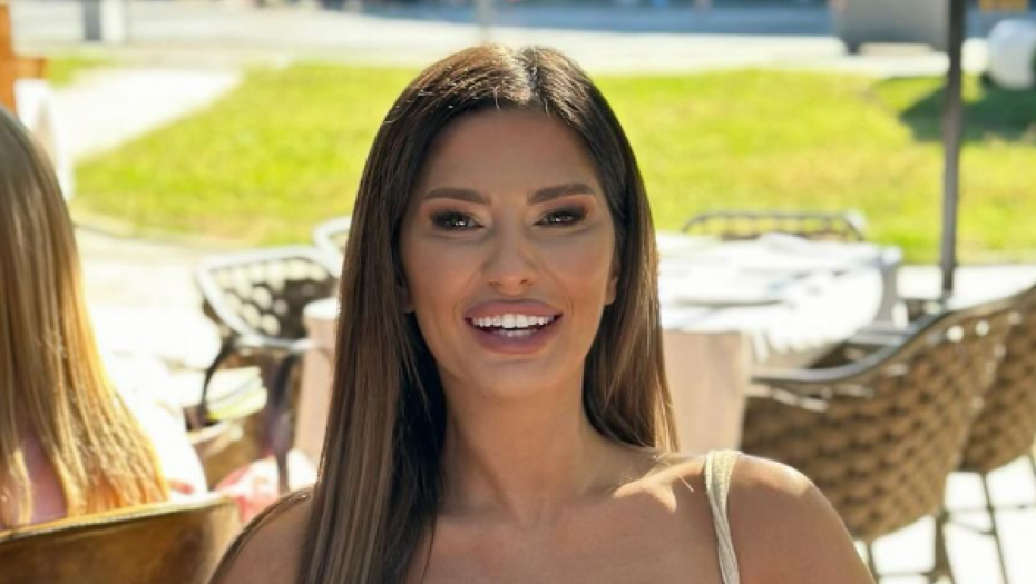 ''BILA SAM JAKA, SAD ŽELIM DA...'' Ana Radulović između redova priznala kako se oseća u procesu razvoda nakon 11 godina braka