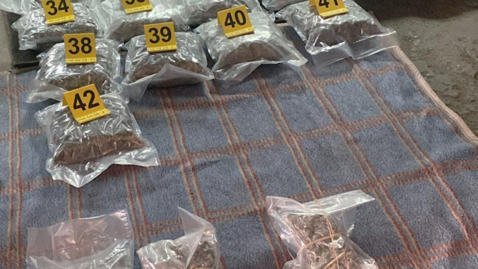 ZAPLENJENO 25 KILOGRAMA MARIHUANE Uhapšen diler iz Mađarske