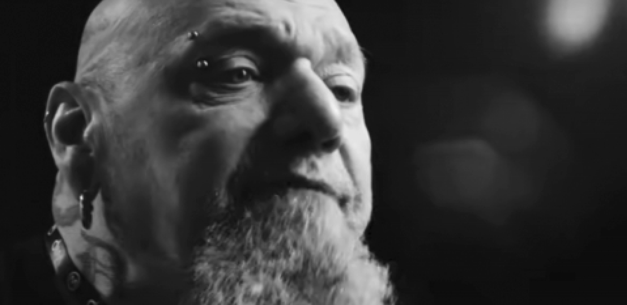 UMRO BIVŠI PEVAČ (66) LEGENDARNE GRUPE "AJRON MEJDEN" Tužne vesti potvrdila porodica