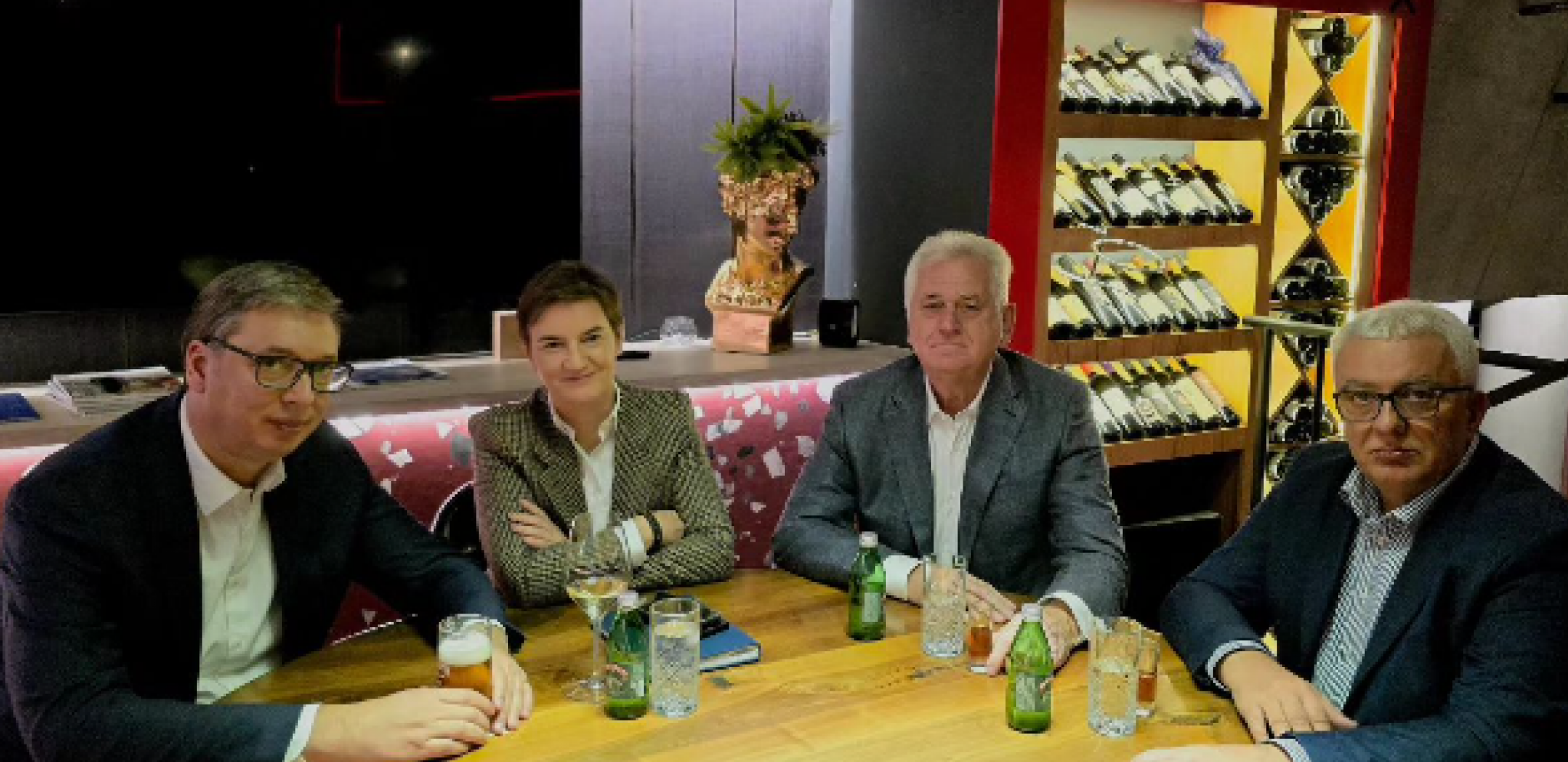 VUČIĆ SE OGLASIO IZ BEOGRADA NA VODI "Srećan što sam uspeo da dovedem troje predsednika..." (FOTO)