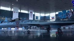 EKSKLUZIVAN SNIMAK RUSKOG SU-57 SA TAJNIM NAORUŽANJEM U UKRAJINI! Da li je ovo početak nove ere ratovanja? (VIDEO)