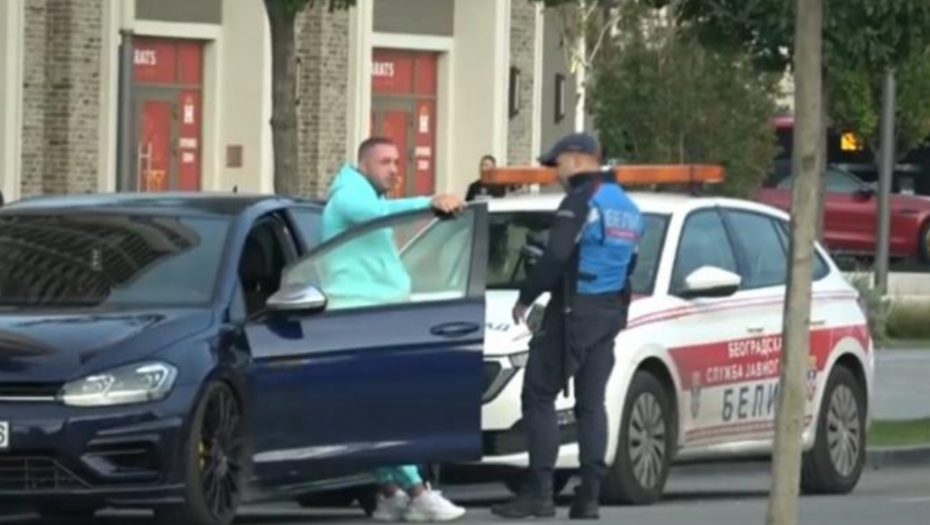 POLICIJA OPKOLILA POZNATOG INFLUENSERA Žestoka rasprava u Beogradu, hitno reagovala i interventna, ovako je pokušao da se izvuče!