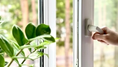 PODESITE PVC PROZORE ZA ZIMU Izolacija će biti bolja, u kući će biti toplije i neće se stvarati kondenzacija