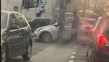 KOLAPS U BEOGRADU Lančani sudar na Konjarniku, udes u Cvijićevoj paralisao saobraćaj: Na ovim mestima je sada najveća gužva!