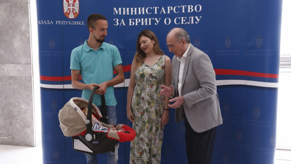 Krkobabić: Kolone za ponos Srbije (FOTO)