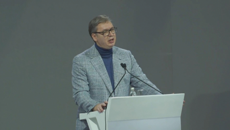 PUSTITE NAS DA VODIMO SVOJU POLITIKU Vučić zagrmeo: Pustili nas - ne pustili, imaćemo je!
