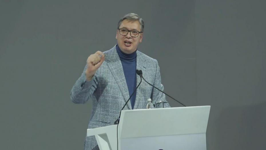 JA NEĆU MOĆI DA SE KANDIDUJEM ZA PREDSEDNIKA, ALI... Vučićeva poruka digla Srbiju na noge: Do konačne pobede!