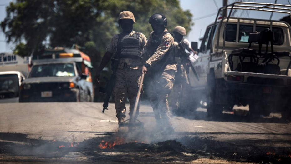 UBIJENO OKO 50 ČLANOVA BANDE: Osveta policije i meštana za napad na Haitiju