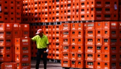 HITNO POVLAČE KOKA KOLU! Na spisku su Fanta i ostala pića u plastičnim flašama