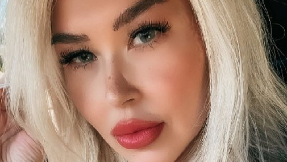 DA LI JE OVA ŽENA NORMALNA? Milionerka se udala za momka koga u životu nije videla, ovako je izgledao njihov prvi susret! (VIDEO)