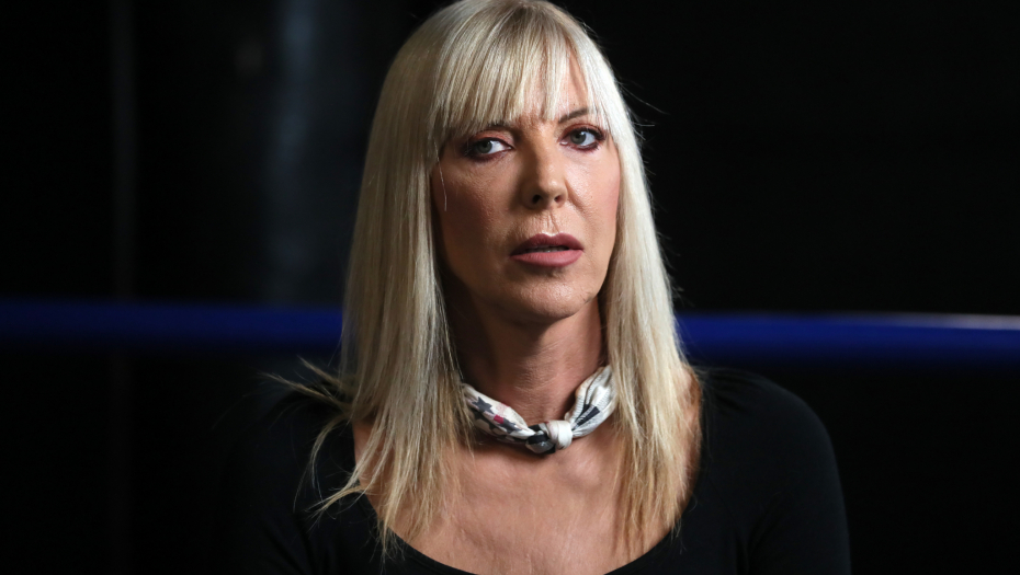 "ZATVORENICA ME JE ISEKLA ŽILETOM PO LICU, BILA SAM KAO SKARFEJS!" Olivera Ćirković, bivša "pink panterka", o najtežim danima u zatvoru (U RINGU)