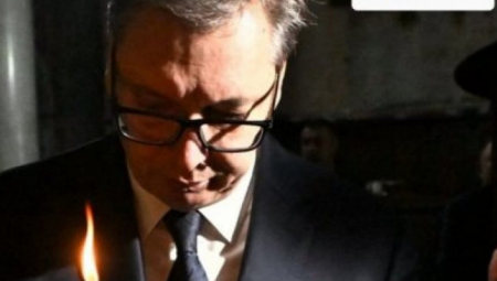 VUČIĆ UPALIO SVEĆU ZA PASTORA: U hramu Svetog Nikole u Žablju predsednik odao počast pokojnom lideru SVM (FOTO)