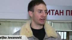 PRETUČENOG VELJKA JOVANOVIĆA IZ ZEMUNSKE BOLNICE HITNO PREBACILI U URGENTNI CENTAR: Zadobio ozbiljne povrede, napad ima političku pozadinu