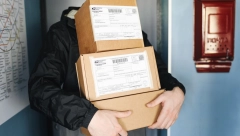 SUDBINU KOMPANIJE STAVIO NA KOCKU Karte mu donele sreću, ali i novac – sada ostvaruje na desetine milijardi dolara