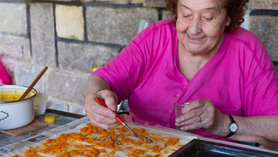 RADMILA DOŠLA IZ NEMAČKE NA SVADBU U KRUŠEVAC Kad su MLADENCI otvorili kovertu, šokirali su se - obrukala se za sve pare!
