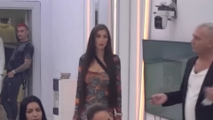 "DNO DNA, SRAMOTA ZA ŽENSKI ROD" Mimas juri Gruju po imanju, on joj izgovara užasne reči, snimak zgrozio javnost