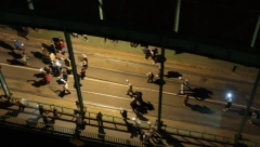 KATASTROFALAN ODZIV NA OPOZICIONOM PROTESTU Šačica građana na Starom savskom mostu, da nije tužno bilo bi smešno (FOTO)