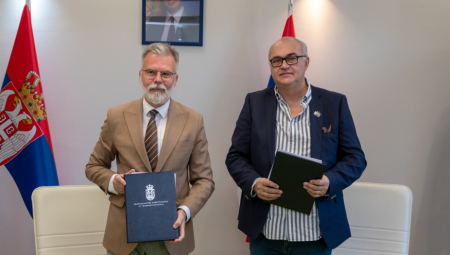 MINISTARSTVO, RTS I RTV OZNAČILI POČETAK KAMPANJE ZA BEZBEDNOST DECE NA INTERNETU "Još jedan odlučan korak ka daljem podizanju svesti o važnosti obrazovanja i zaštiti bezbednosti dece" (FOTO)