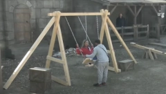 NOVI PAR NA FARMI?! Takmičar krenuo u osvajanje cimerke, sve oći uprete u njih!