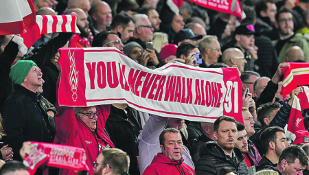 ROKENROL Muzika je postala sastavni deo svake sportske predstave bilo da se bodri tim, podiže adrenalin ili proslavlja pobeda