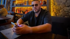 DRAMA U CRNOJ GORI Izbio haos pred "Montesong", pevač se obratio koleginici: Čestitam na pobedi na rahmetli takmičenju!