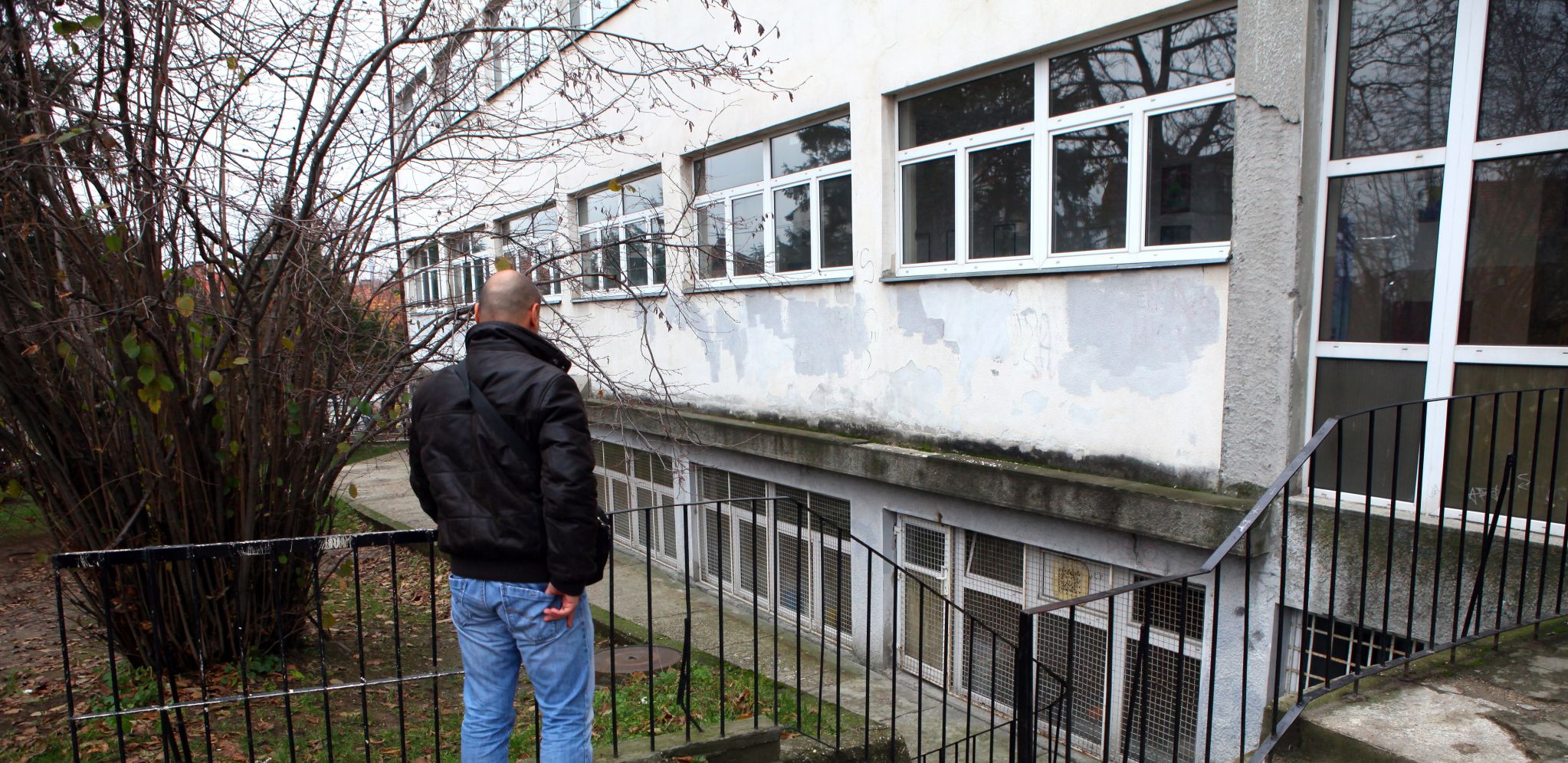 DELILI SNIMAK INTIMNOG ODNOSA SA DRUGARICOM PO CELOJ ŠKOLI Dvojici dečaka iz Jagodine preti do tri godine robije