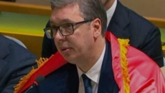 VUČIĆ - VELIKI DRŽAVNIK: Dostojan da brani našu zastavu i čuva našu Srbiju