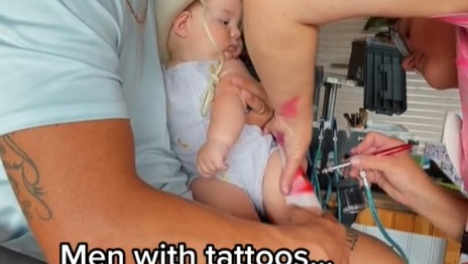 ŠTA NIJE U REDU SA OVIM LJUDIMA? Bebina tetovaža izazvala haos na društvenim mrežama - pratioci osuli drvlje i kamenje po roditeljima! (VIDEO)