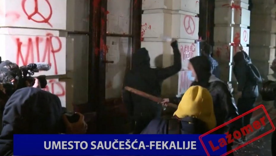 UMESTO SAUČEŠĆA – FEKALIJE Jednim minutom ćutanja do uništavanja gradske imovine, nezapamćeno za Novosađane i Srbiju (VIDEO)