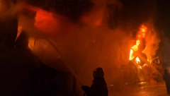 HOROR U STAMBENOJ ZGRADI, POŽAR GUTAO STANOVE! U eksploziji gasa jedna osoba nastradala, troje povređeno!