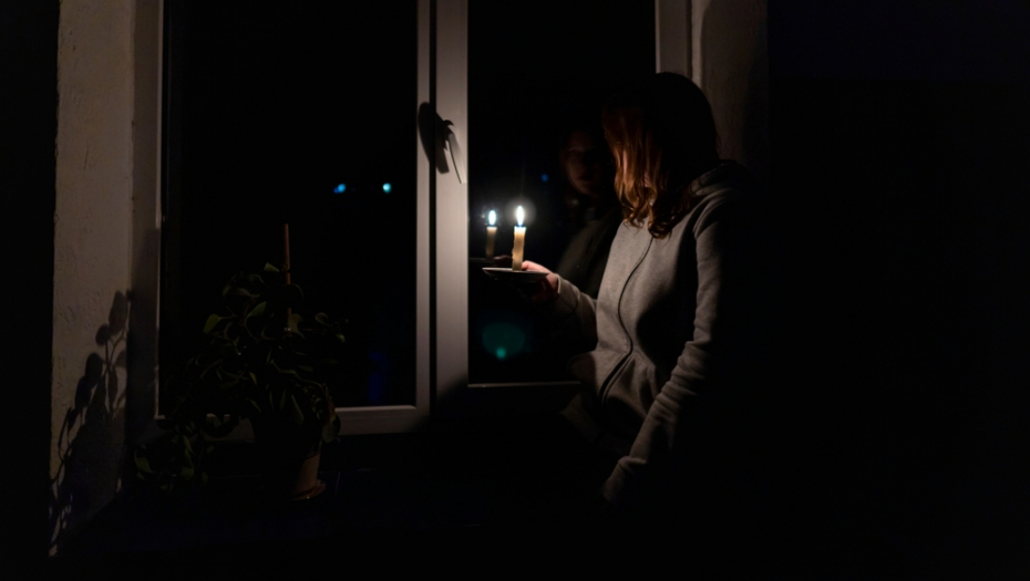 DELOVI BEOGRADA SUTRA BEZ STRUJE Isključenja počinju u 8 časova (FOTO)
