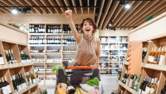 AU, LJUDI, PA DA LI JE OVO REALNO? Otišla da kupi sok pa postala bogatija za 230.000 evra, život joj se promenio u sekundi!