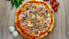 KAPRIĆOZA Čuveni italijanski specijalitet koji budi sva čula, za početak savršenog vikenda