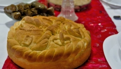NA SLAVSKOJ TRPEZI OBAVEZNO MORAJU BITI 4 STVARI, NE SME SE PRAZNOVATI BEZ OVOGA? Domaćice podsetile na ova pravoslavna obeležja