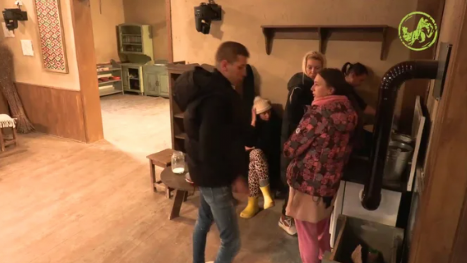 OVO ŠTO PROŽIVLJAVAM OVDE JE TEROR! Rijaliti učesnik van sebe od besa, podnosi tužbe protiv ovih cimera