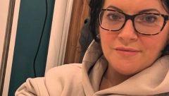 BOL U RAMENU JE NATERAO DA ODE KOD LEKARA „Nisam očekivala najgoru dijagnozu, imam troje male dece i strepim kako će se sve završiti“