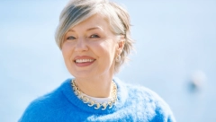 ŠMINKA ZA ŽENE IZNAD 50 GODINA Profesionalna šminkerka otkriva trikove za mladolik i svež izgled