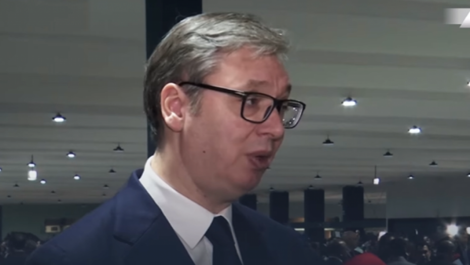 NE MOŽETE DA OBMANJUJETE NAROD Vučić kratko i jasno o zahtevima opozicije ispred Vlade Srbije