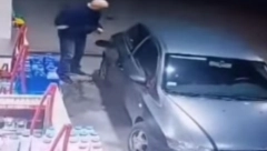ČOVEK NATOČIO GORIVO I DAO GAS! Krađa na benzinskoj pumpi u Valjevu, narod POBESNEO: Kamera sve snimila! (VIDEO)