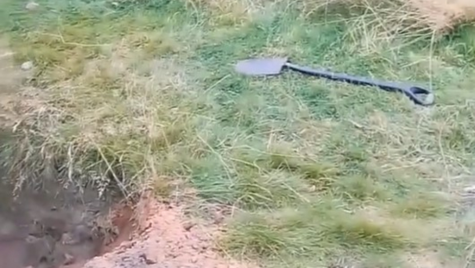 NEVEROVATNO OTKRIĆE U  KUĆI STAROJ 450 GODINA Sređivao dvorište, kada je video šta je pronašao, zanemeo od šoka! (VIDEO)