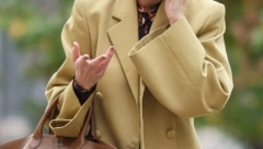 SAVRŠENA TAŠNA ZA AKTIVNE ŽENE U njoj možete nositi šta god poželite, dovoljno je velika i lako se uklapa uz vaše omiljene autfite