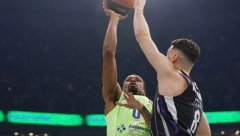 BUDUĆNOST PARTIZANA JE U DOBRIM RUKAMA Mitar Bošnjaković je svetla tačka crno-belih: Debitovao protiv Barse i na pravi način iskoristio poverenje Željka Obradovića