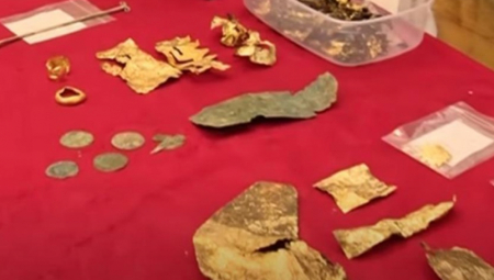 "EPOHALNO OTKRIĆE" Makedonski arheolozi pronašli 2.500 godina staru NETAKNUTU GROBNICU PUNU BLAGA: Evo šta je sve otkriveno u okviru nje (VIDEO, FOTO)