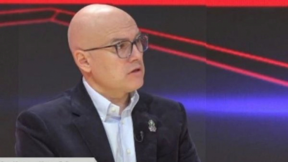 "UMESTO DA ČISTITE PO SVOM DVORIŠTU, OPET HALUCINIRATE" Vučević: Dokaza o povezanostima Đilasa i Marinike sa kriminalnim miljeom je napretek