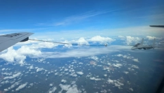 SVE JE MOGUĆE Američki Stratotanker dopunio gorivom tri ruska Suhoja (VIDEO)