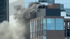 VATRA GUTA LUKSUZNU ZGRADU! Kulja crni dim, vatrogasci hitno izašli na teren! (VIDEO)